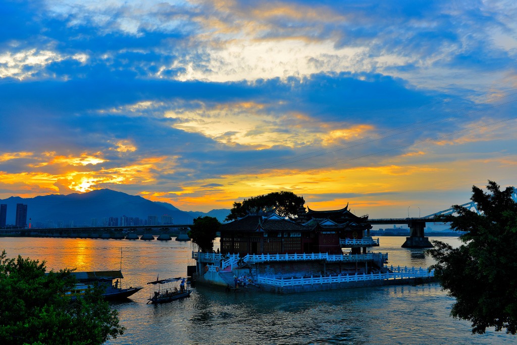 夕照金山寺1 摄影 喜行与摄