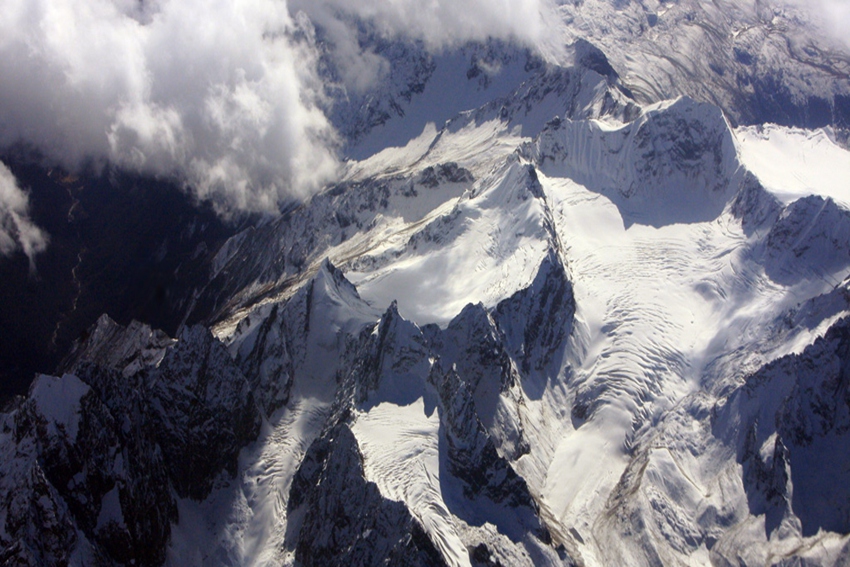 刀峰雪山 摄影 wangshihua