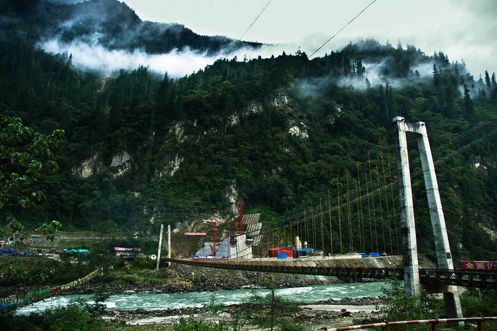 通麦大桥 摄影 云之山峰