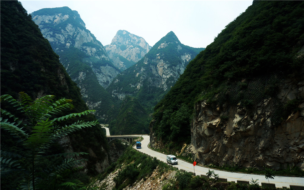 山路 摄影 婉约