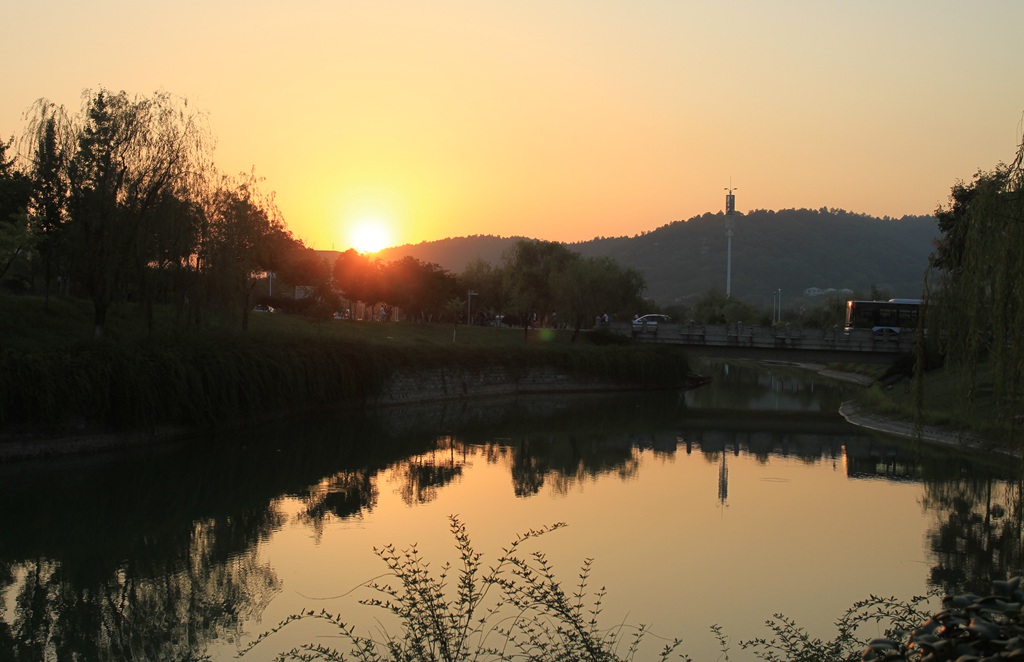 夕阳西下 摄影 青山绿水2