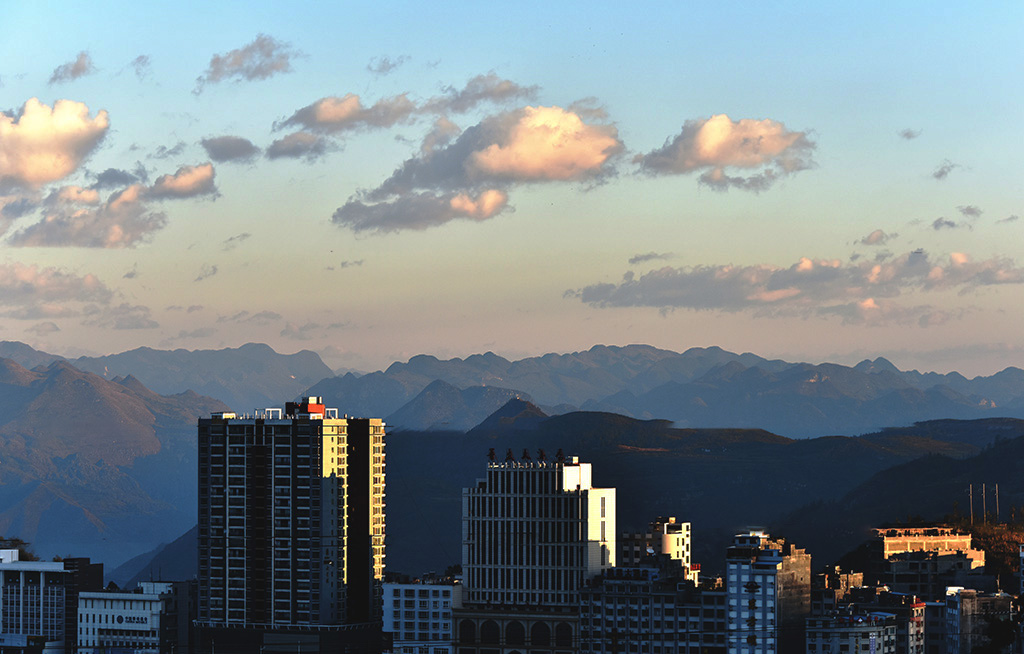 高原晨曦 摄影 一指江山