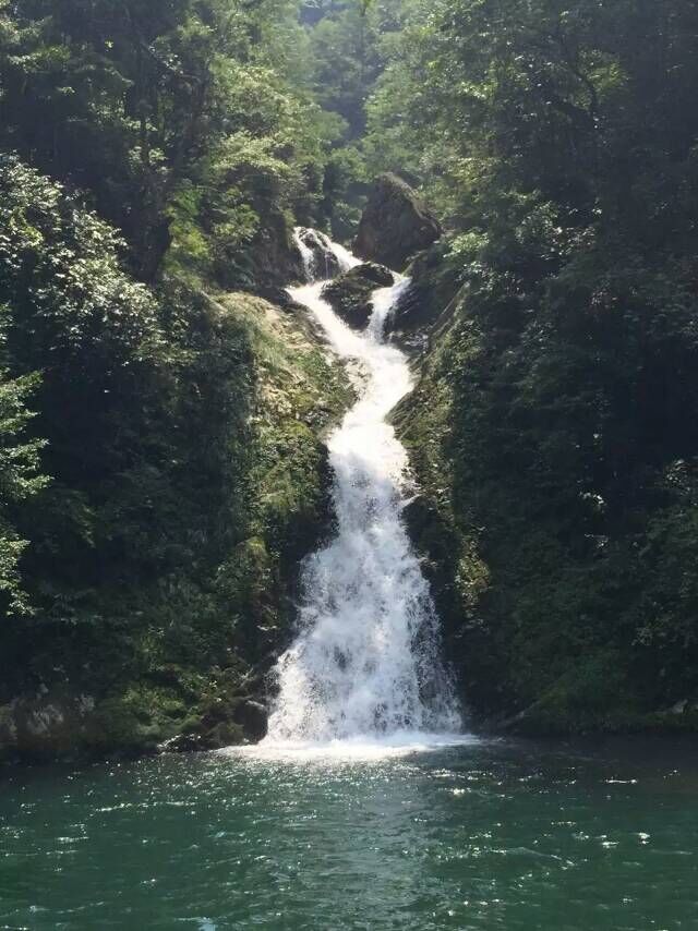 溪水潺潺 摄影 江南伦哥