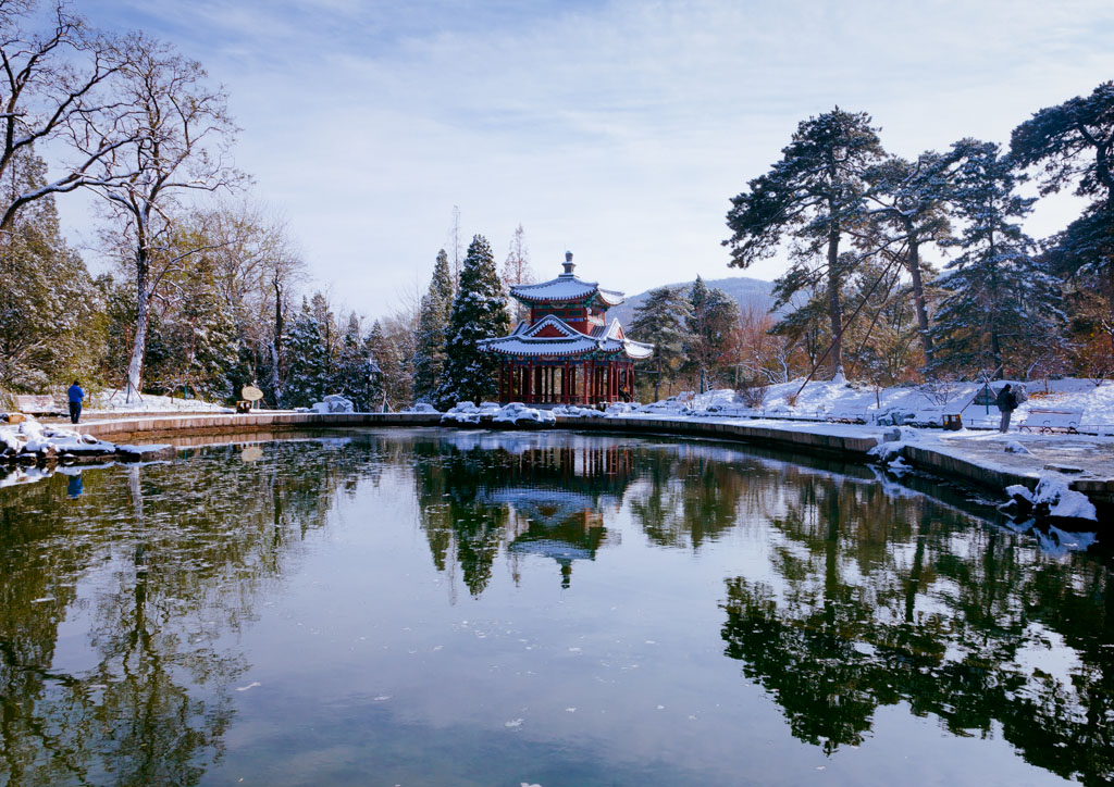 西山晴雪——眼镜湖 摄影 参宿七