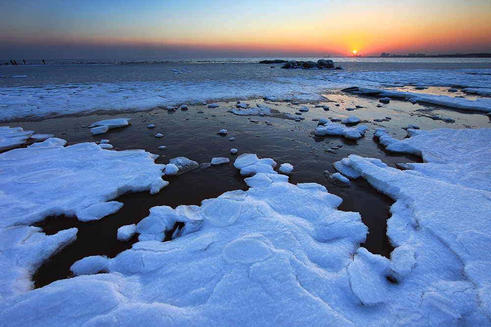 残雪消融 摄影 海平面AAA