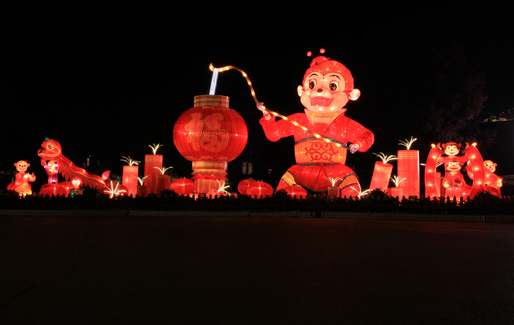 恭祝师友们新年快乐！ 摄影 升F