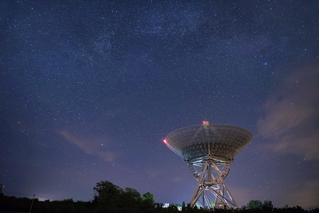 昨夜星光灿烂 摄影 流星.