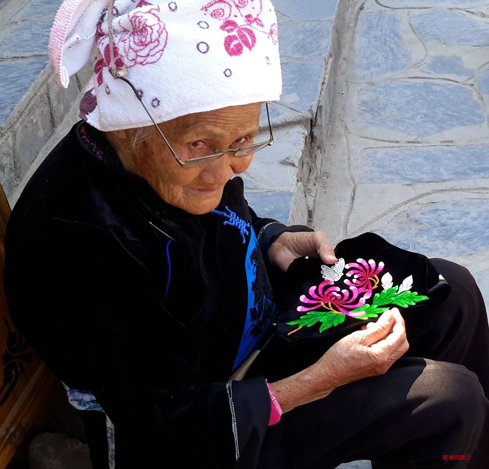 苗绣 摄影 嘿.寒地黑土