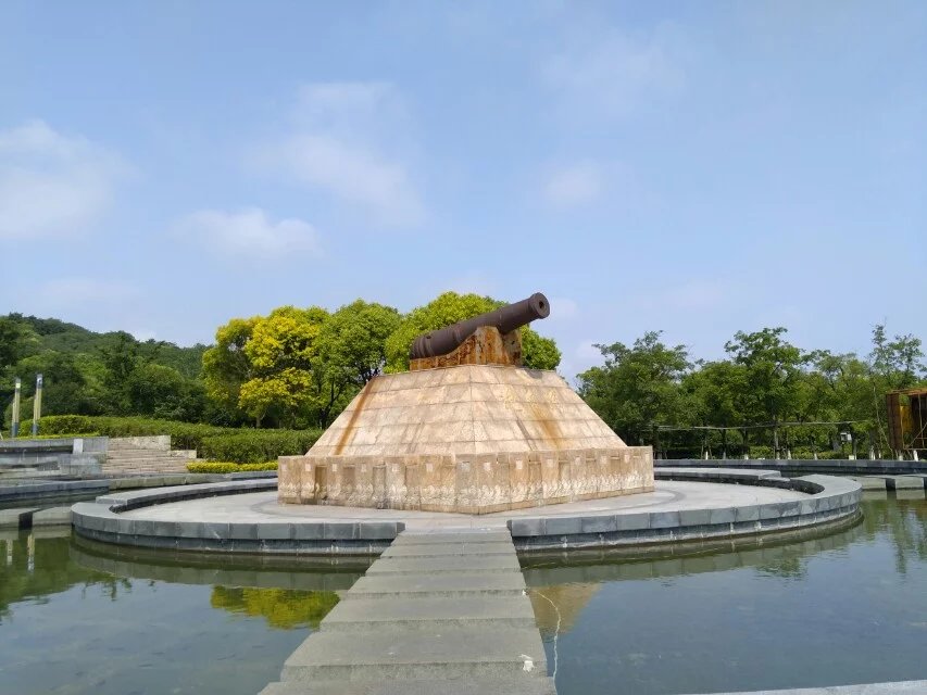 清代吴淞炮台古炮 摄影 夜雨听蕉