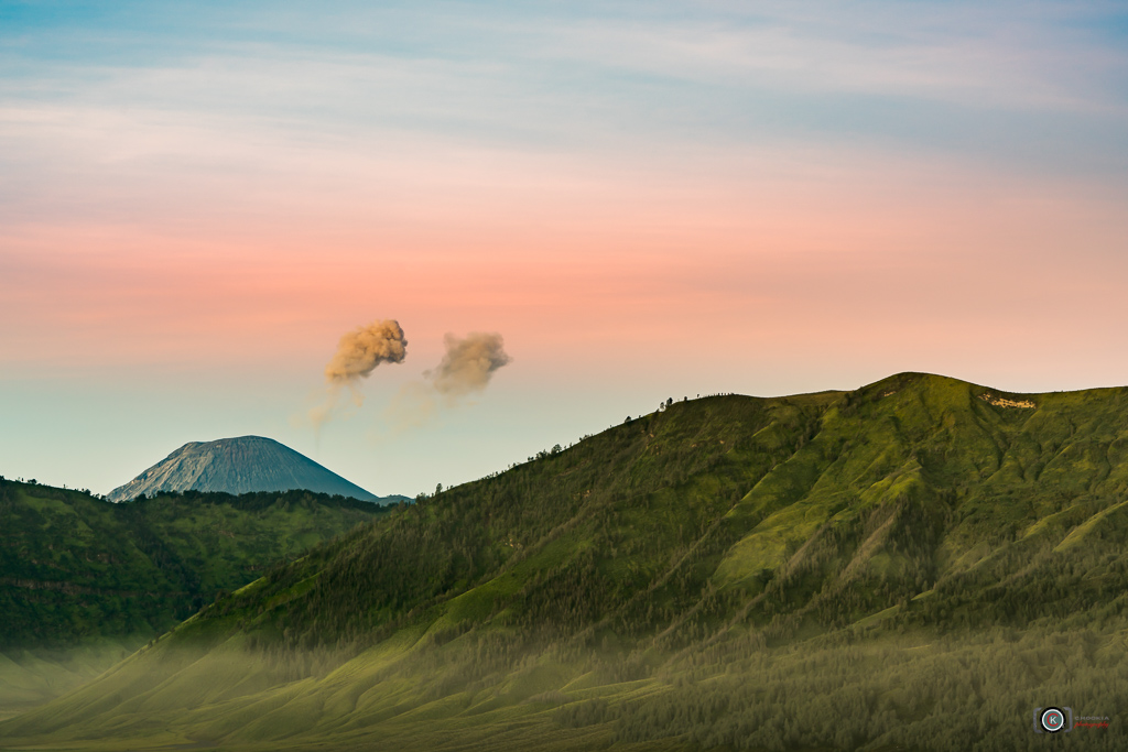 Dawn On The Mount Bromo 摄影 chookia