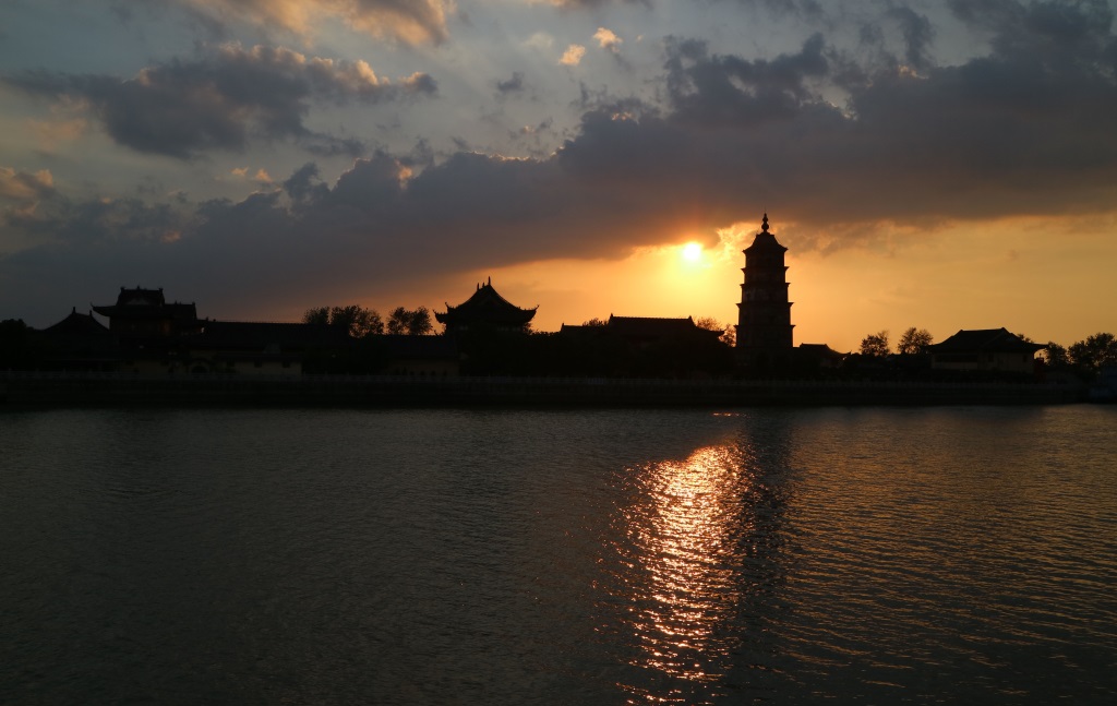 《野寺夕阳边》 摄影 西西里