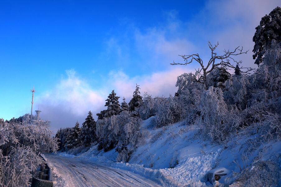 风雪瞭望塔 摄影 于搏