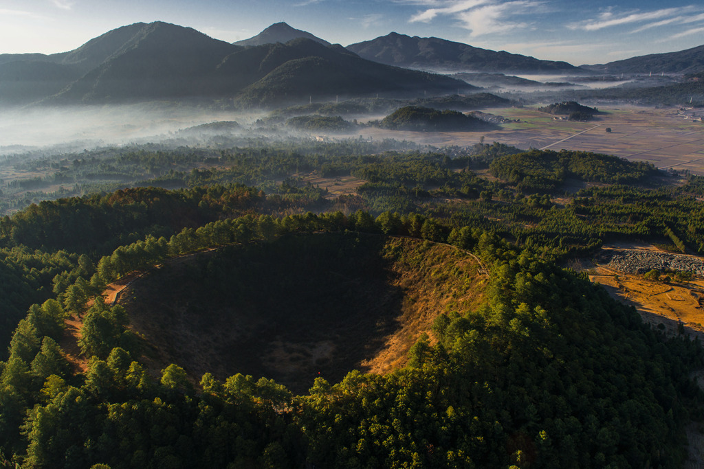 腾冲火山口 摄影 山水之樂