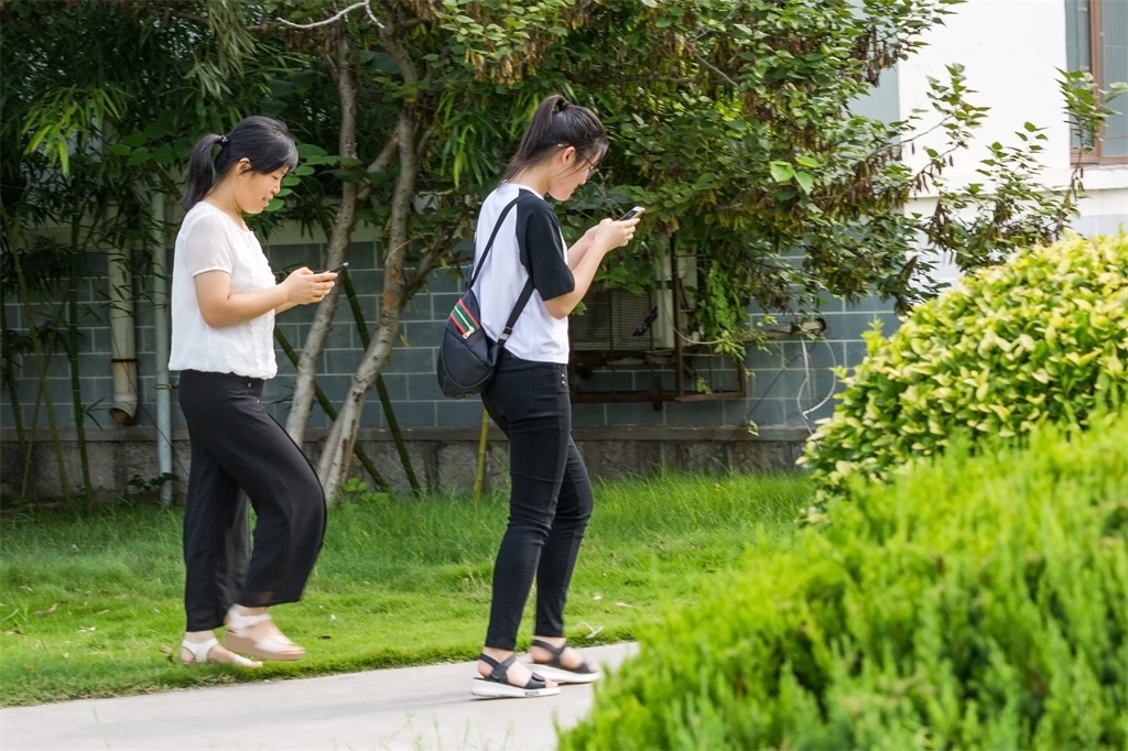 忙碌的时代 摄影 平安阁