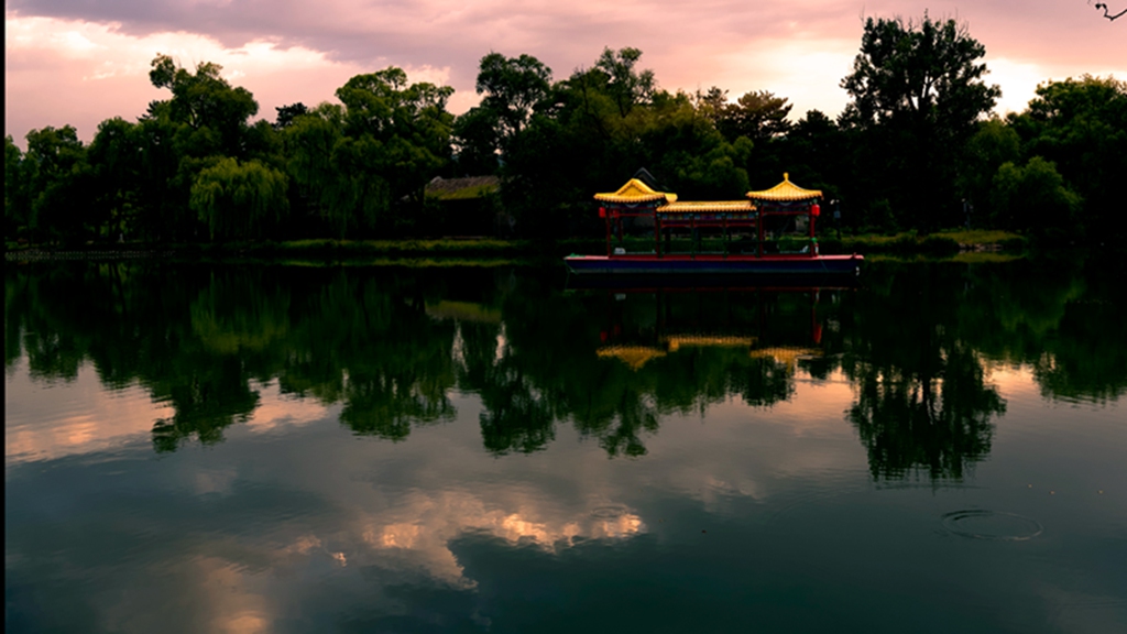 静湖晨景 摄影 君子务本