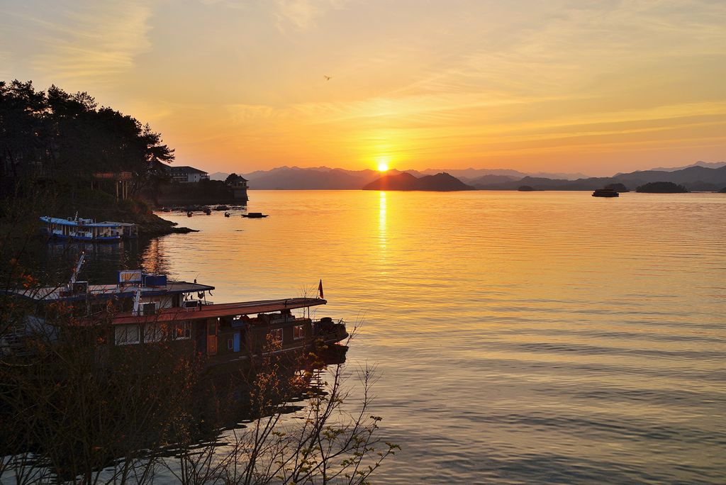 千岛湖夕阳 摄影 长乐斋