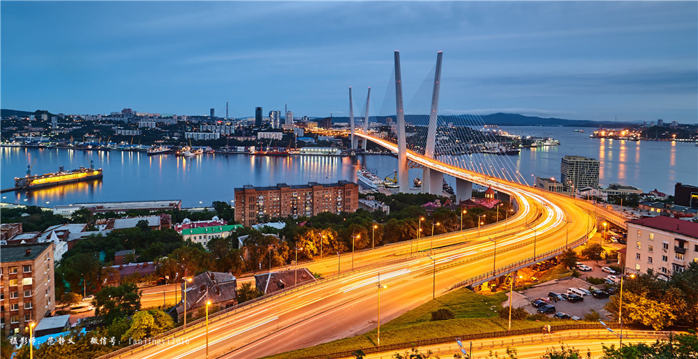 海参崴大桥夜景 摄影 范静义