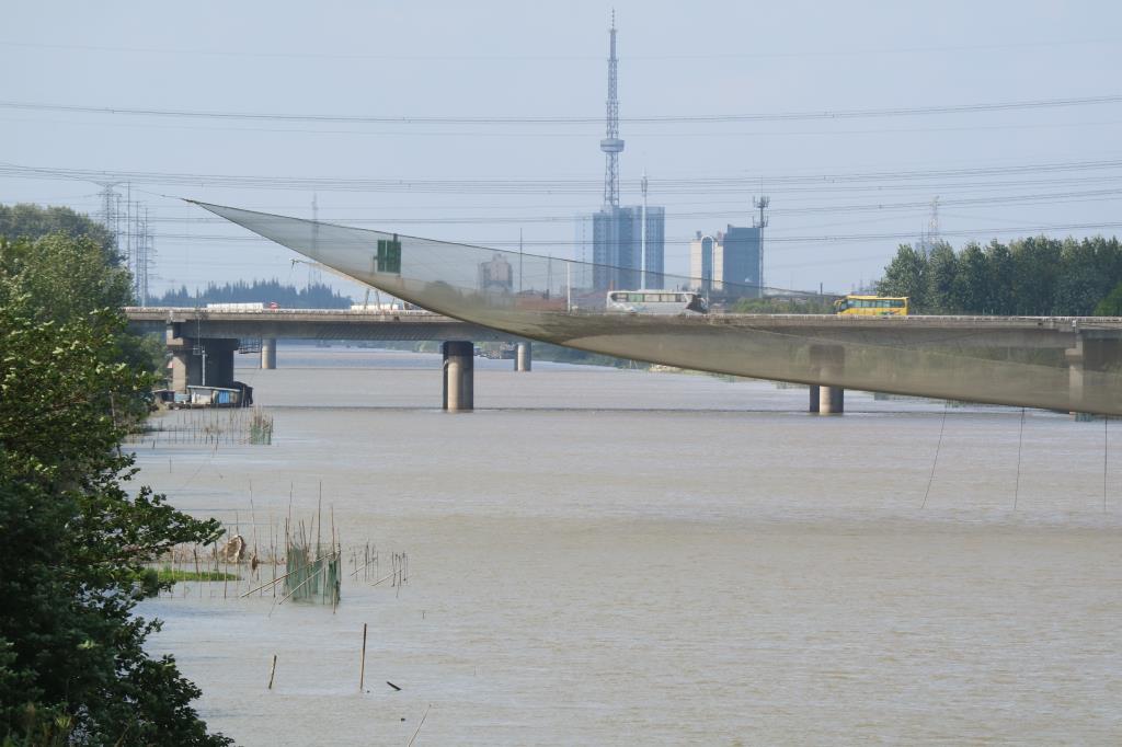 《向暮卷空罾3》摄于20190922扬州市。 摄影 西西里