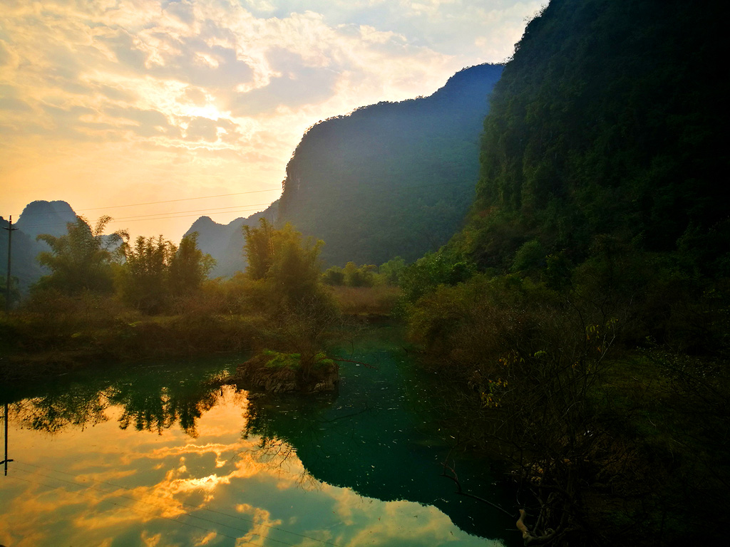 落霞余晖 摄影 湖水1821