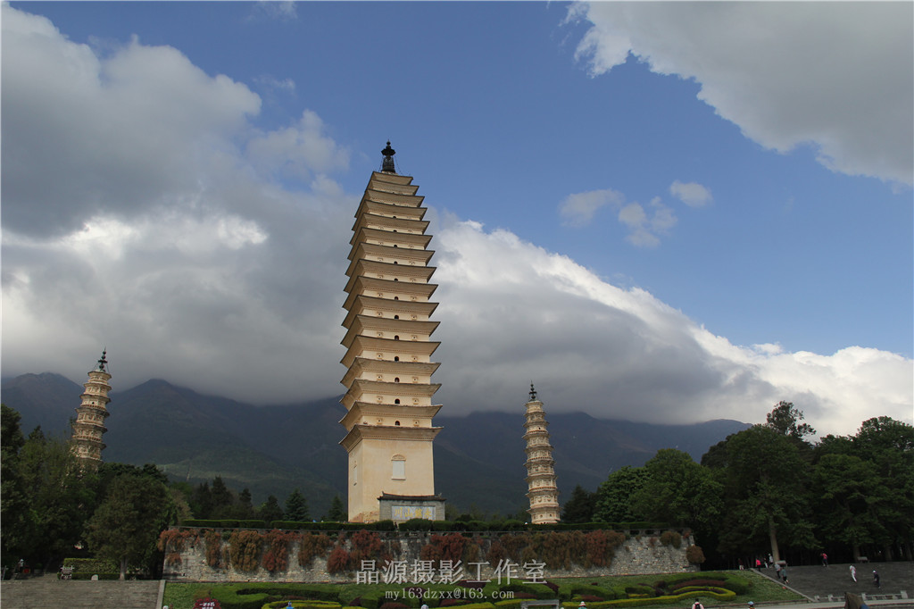 云南大理崇圣寺三塔 摄影 追赶风的云