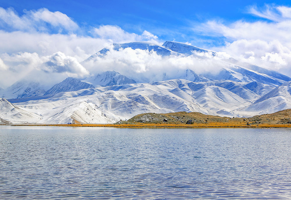 高原雪山湖泊 摄影 baojh