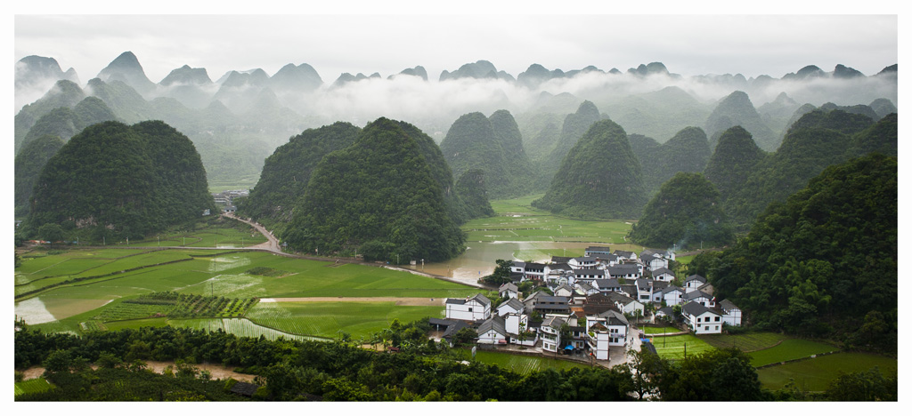 山村新雨后 摄影 纪津