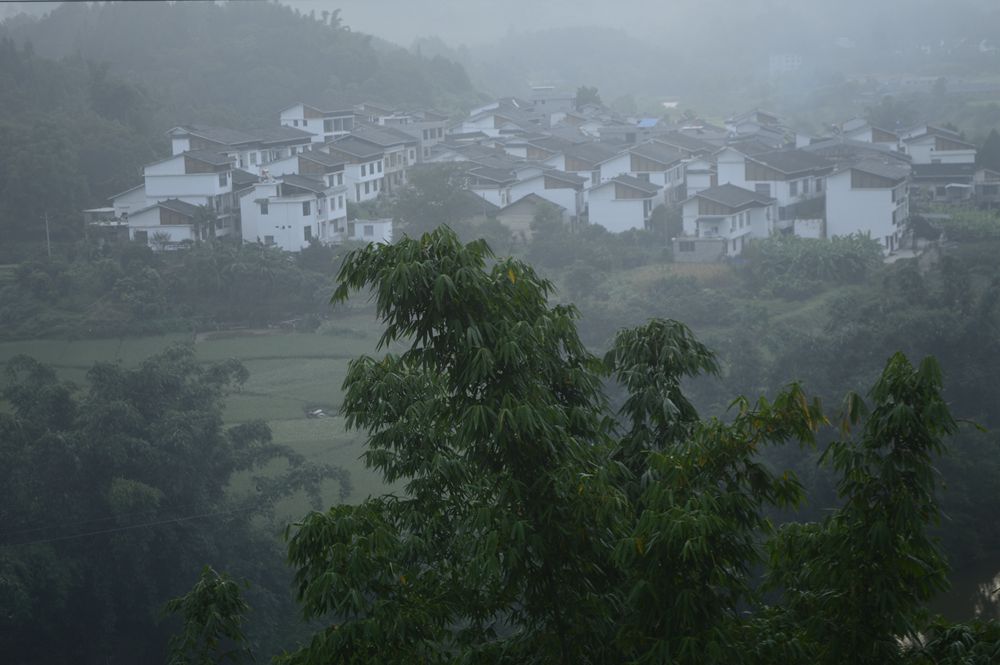 晨雾中的小山村 摄影 buyuanfa