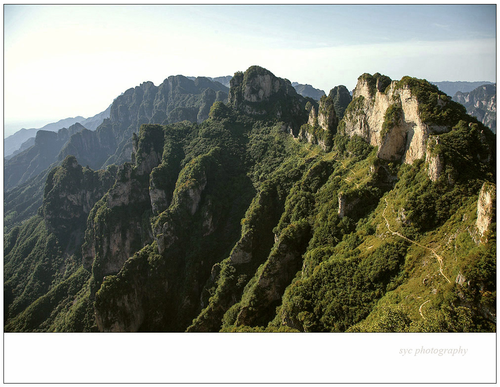 王莽岭群峰（穿越南太行082） 摄影 尹成