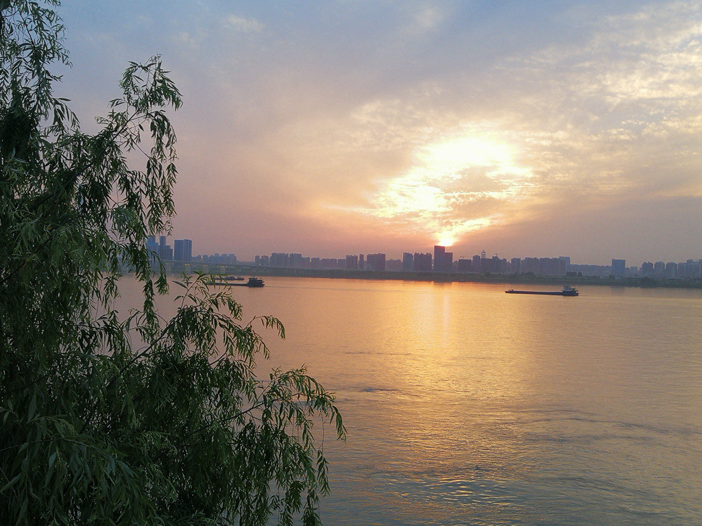 夕阳映江水 摄影 顽固的牛谈笑