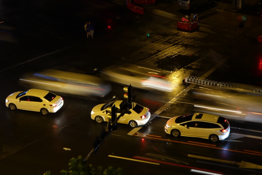 夜色 摄影 城市猫眼