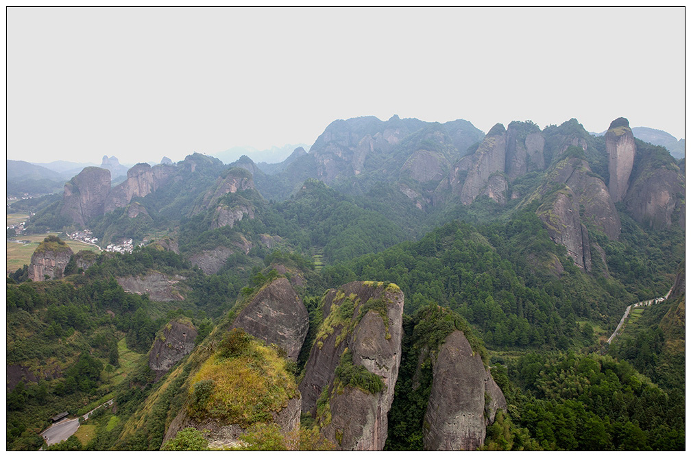 骆驼峰上观景（湘西南游136） 摄影 尹成