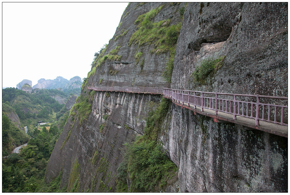 骆驼峰下山栈道（湘西南游142） 摄影 尹成