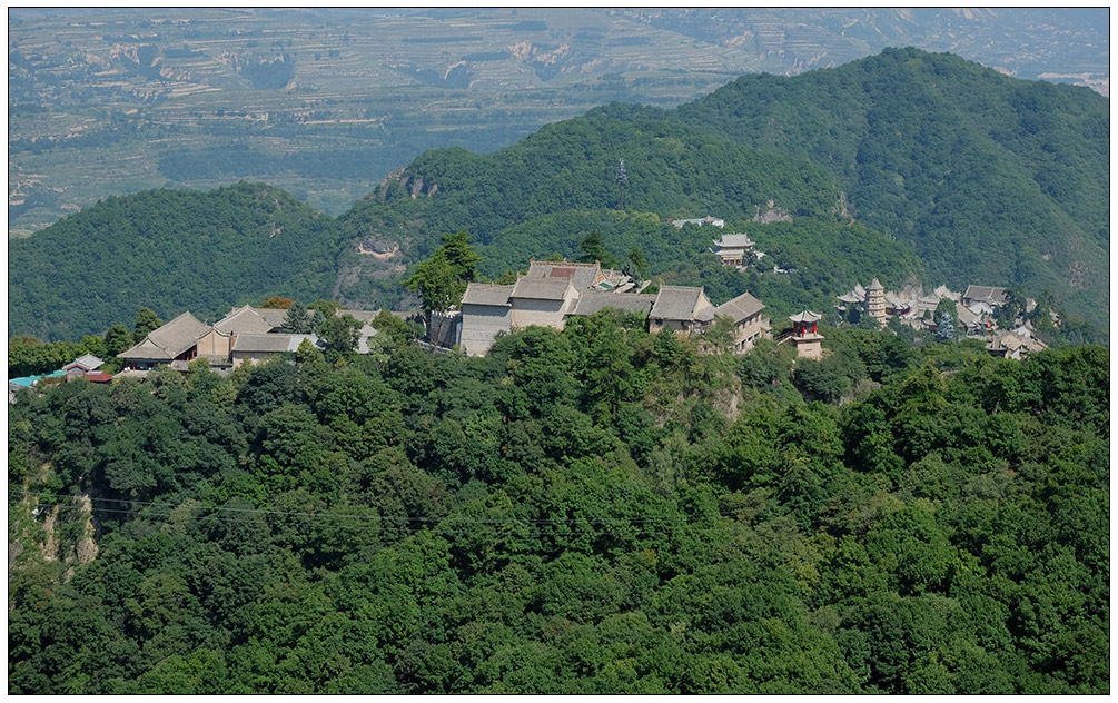 顶峰观景台看“皇城”（问道崆峒山80） 摄影 尹成