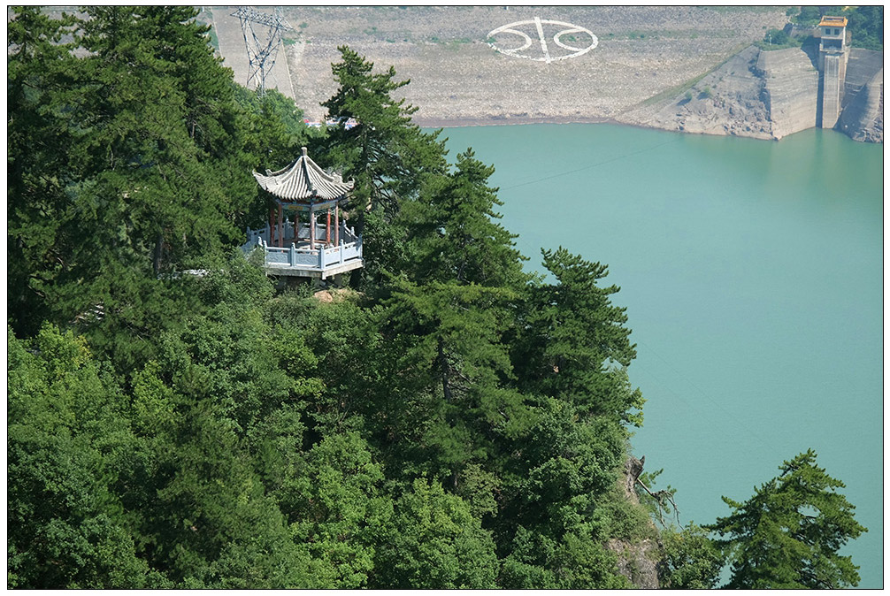 弹筝湖畔观景亭（问道崆峒山86） 摄影 尹成