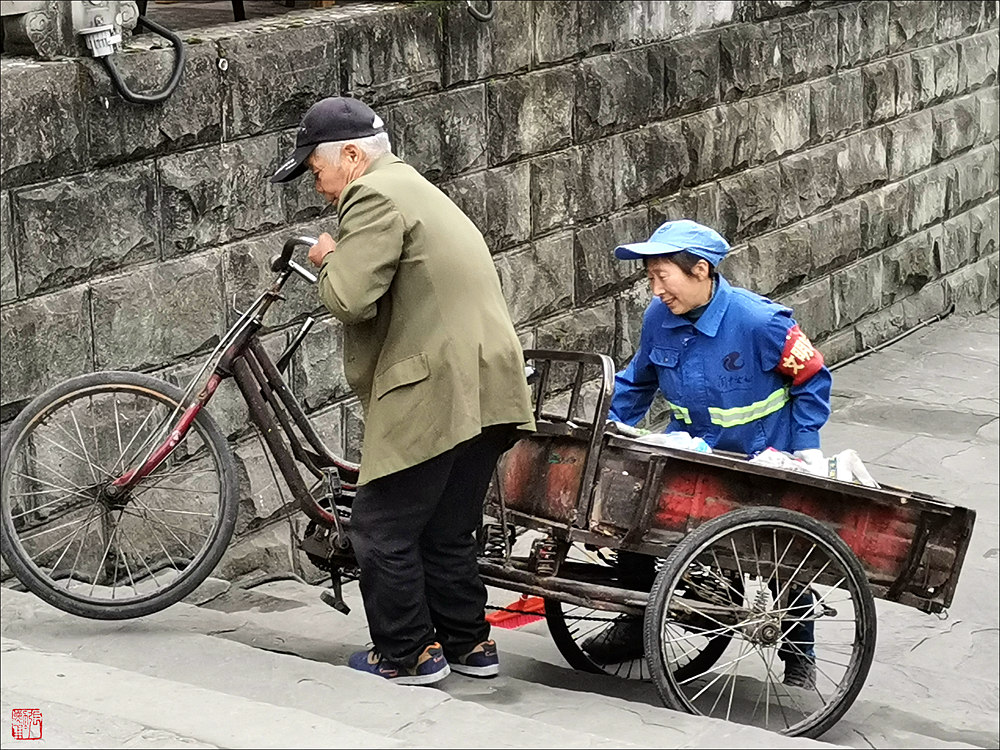 最美阆中环卫人 摄影 zhangxunyong