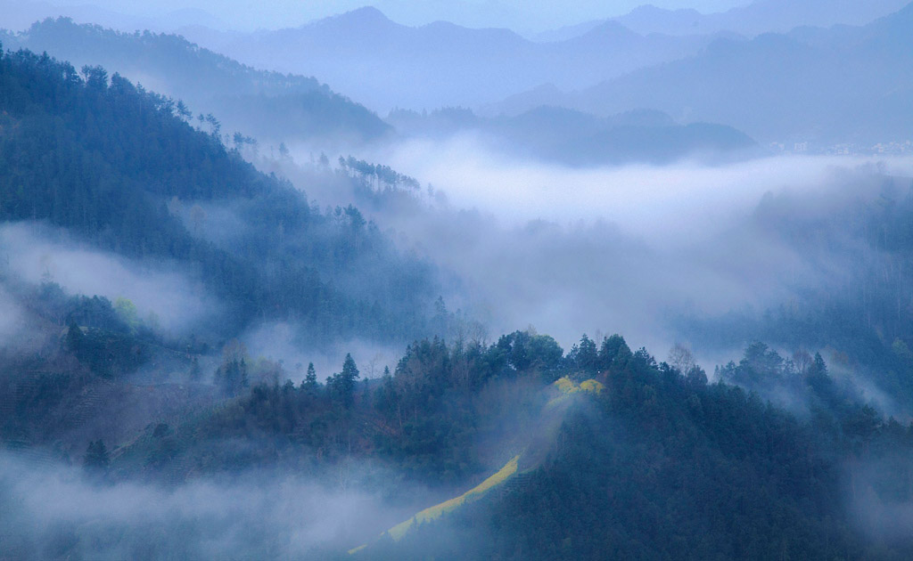 雾漫群山 摄影 水滴AAA