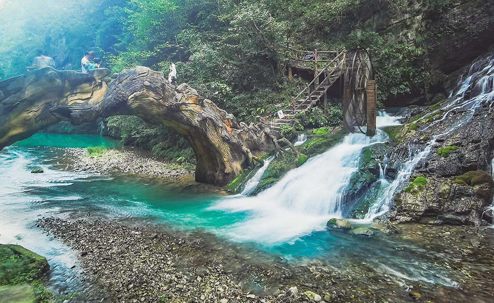 绿水青山 摄影 于搏