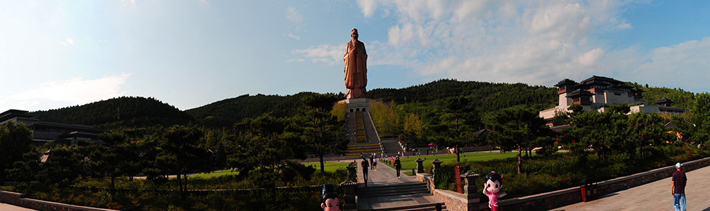 尼山圣景 摄影 大巴板人