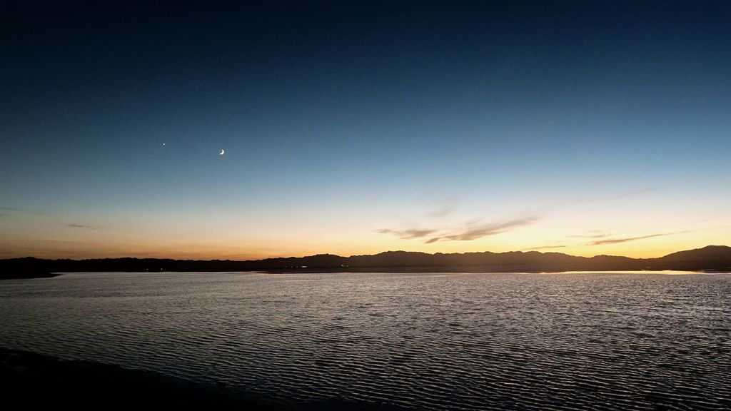 湖上夜色 摄影 景仲平