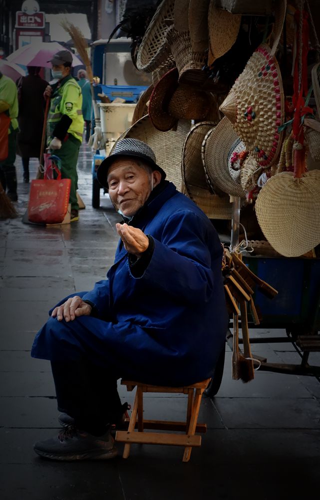 “五 元” …… 摄影 老格