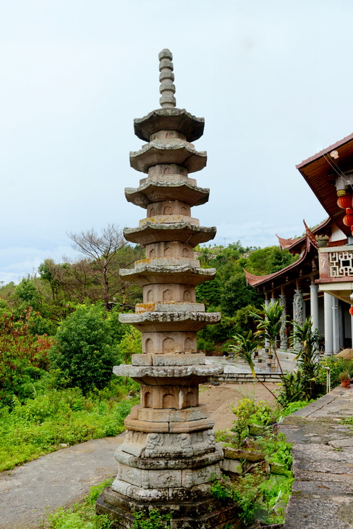 古重山塔 摄影 山云海月