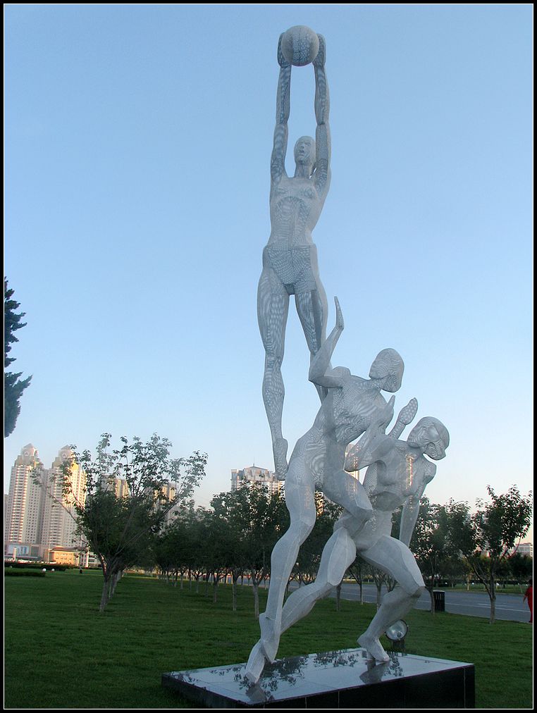 大连星海广场运动系列雕塑1 摄影 走马观花