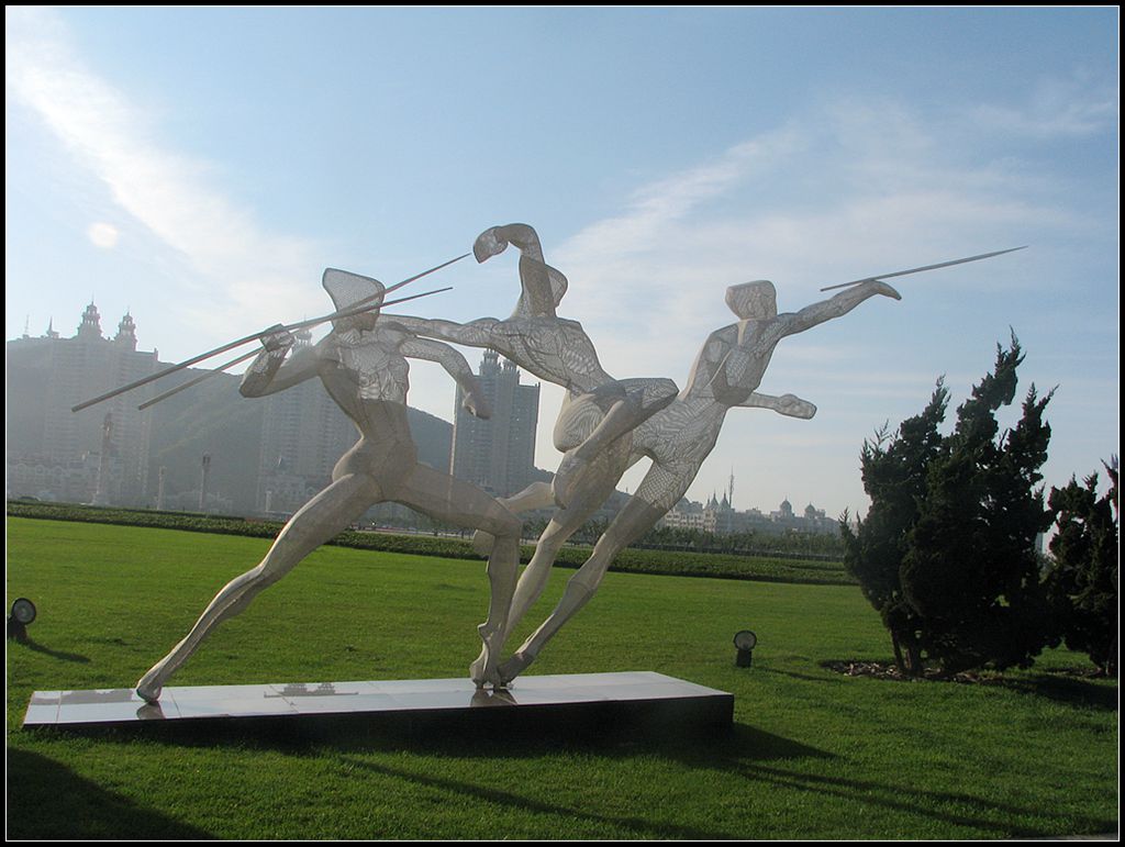 大连星海广场运动系列雕塑8 摄影 走马观花