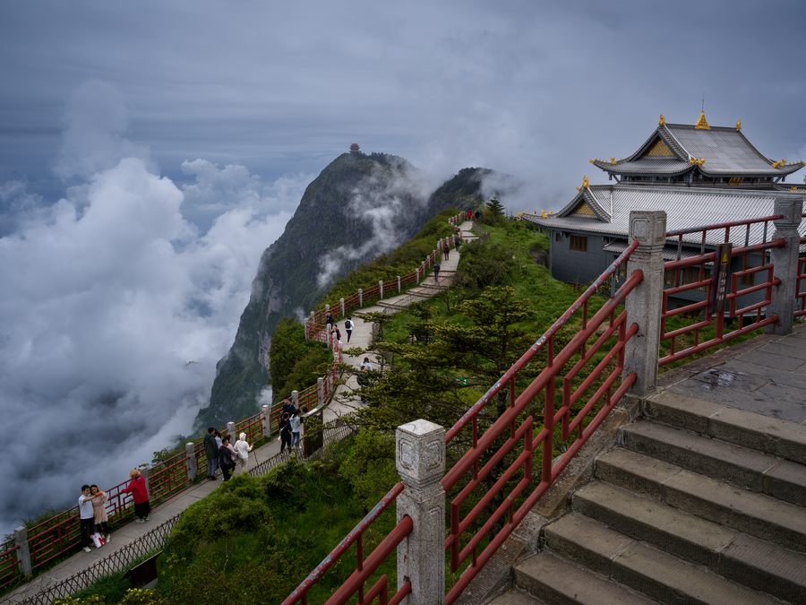 云上金顶 摄影 弈天