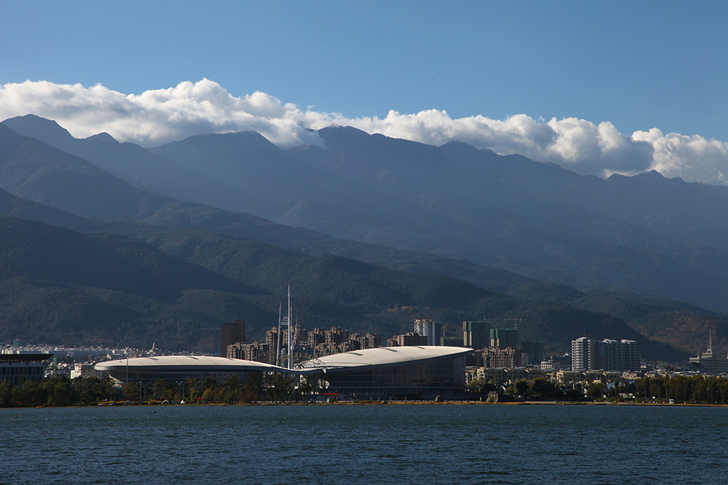 隔岸看风景（那年去滇西365） 摄影 尹成