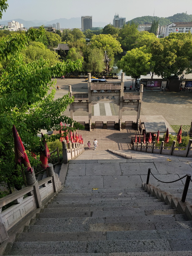 台州临海（2 ） 摄影 菜市口看客